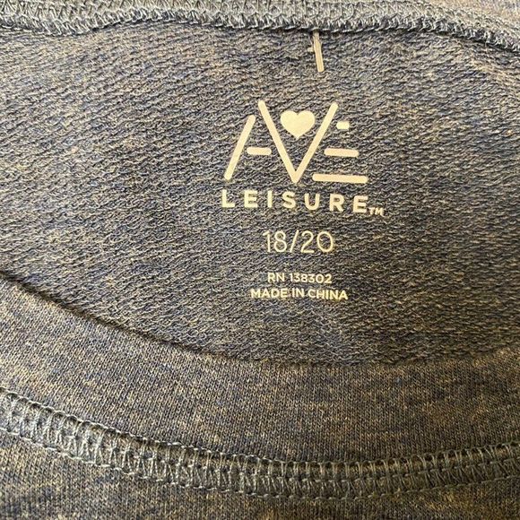 AVE Leisure Women Long Sleeve Top Blouse, Size 18/20, Color Blue - Picture 8 of 9